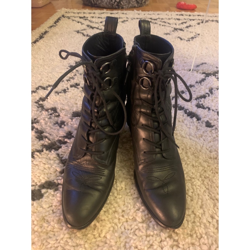 Like New Diane Von Furstenburg Black Booties